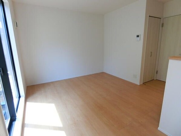 アイリーコート南小泉の物件内観写真